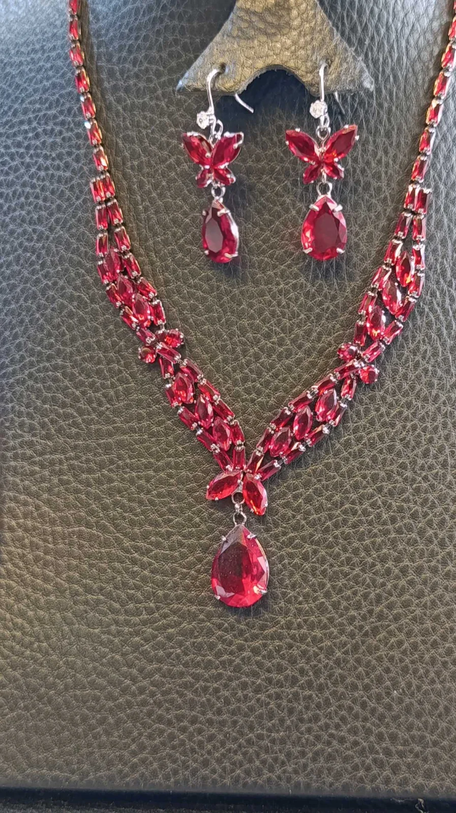 طقم اكسسوار نسائي 2