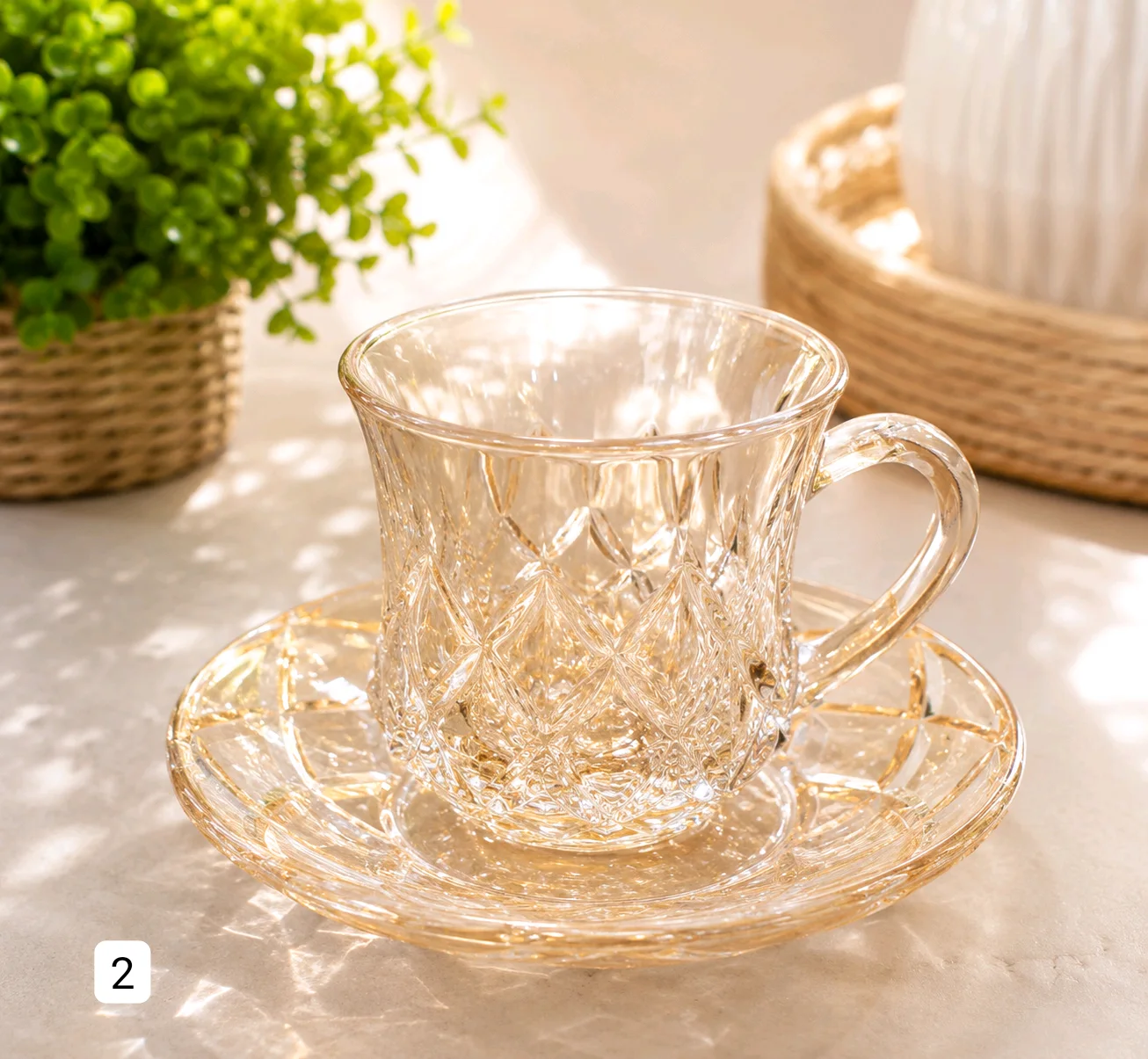 كاسات مع اطباق  2
