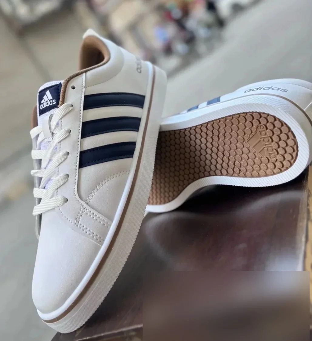 حذاء Adidas تركي