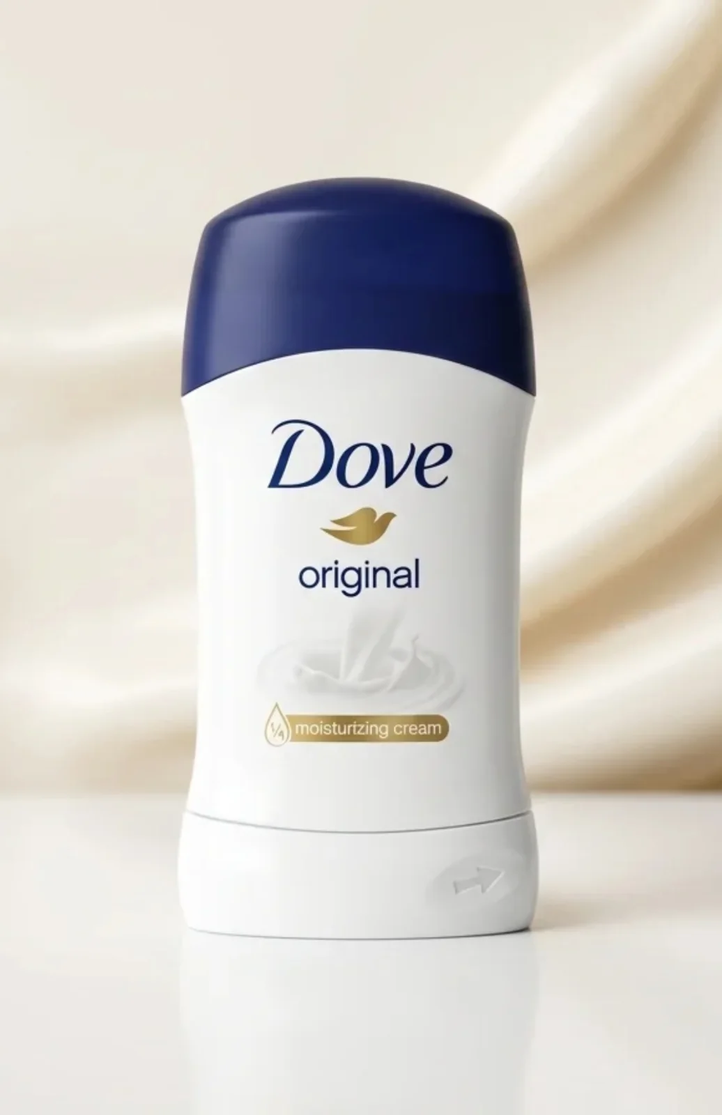مزيل ومضاد عرق ستيك من دوف (Dove).