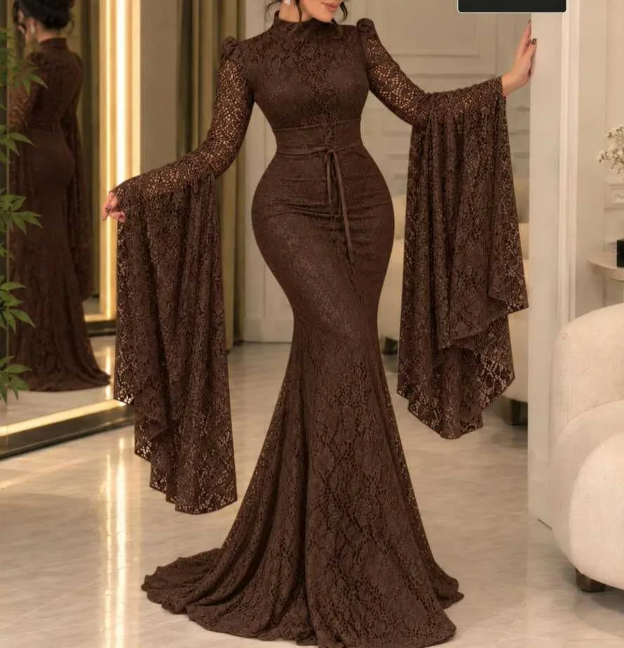 فستان سهرة دانتيل طويل
