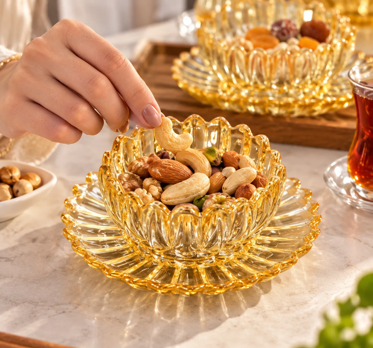 طقم صحون مع أطباق 